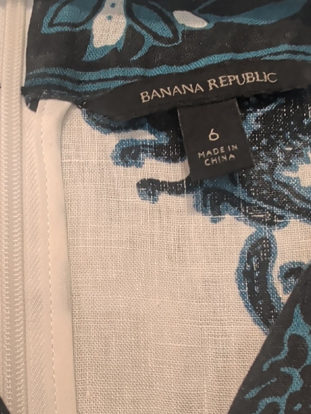 Banana Republic White Dress with Navy Botanical & Butterfly Print - Picture 3 of 3
